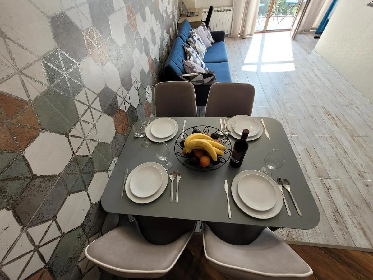 Apartment Lovely Home In Batumi